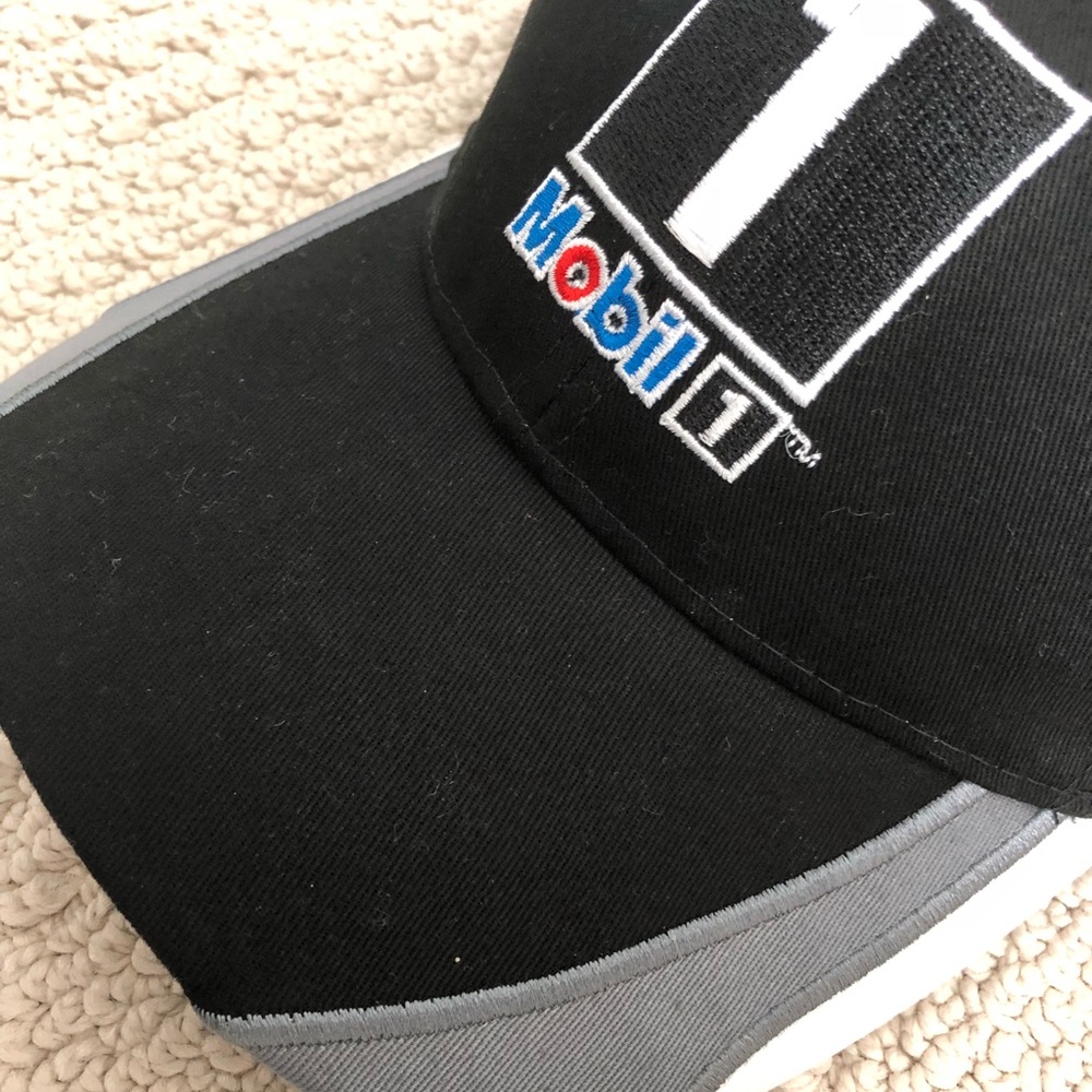 Mobil 1 Black cap - Picture 4 of 4